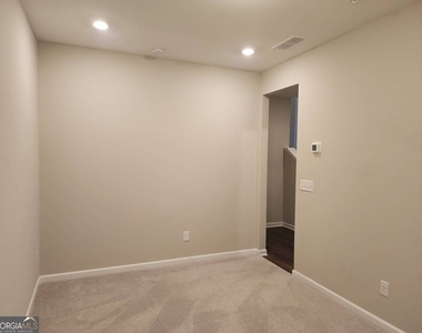 327 Commons Avenue - Photo Thumbnail 39