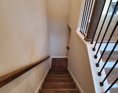 327 Commons Avenue - Photo Thumbnail 34