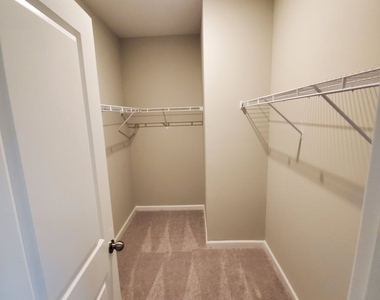 327 Commons Avenue - Photo Thumbnail 33