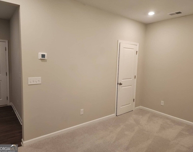 327 Commons Avenue - Photo Thumbnail 38