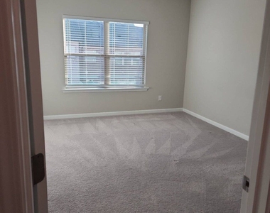 327 Commons Avenue - Photo Thumbnail 27