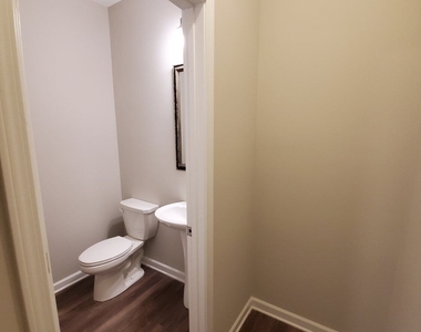 327 Commons Avenue - Photo Thumbnail 42