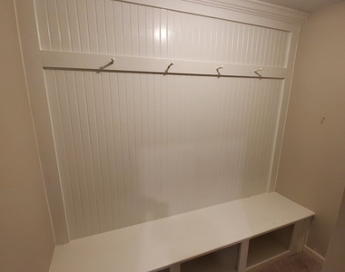 327 Commons Avenue - Photo Thumbnail 41