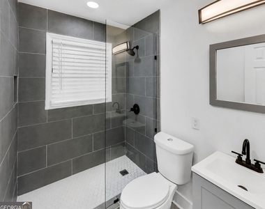 136 Victor Circle Nw - Photo Thumbnail 9