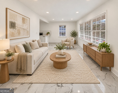136 Victor Circle Nw - Photo Thumbnail 2