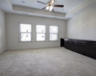 67 Weston Drive - Photo Thumbnail 9