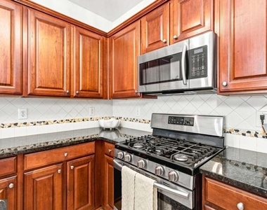 9820 Alger Trace - Photo Thumbnail 11