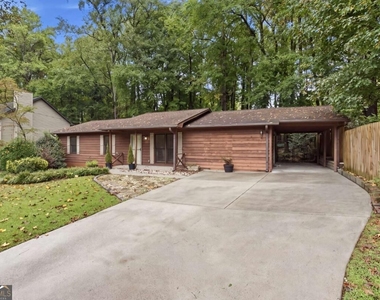 3095 Woodland Drive Nw - Photo Thumbnail 1