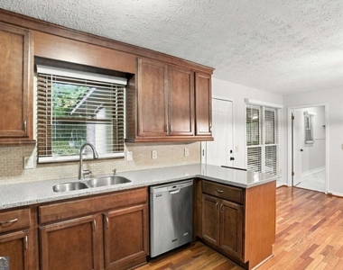 3095 Woodland Drive Nw - Photo Thumbnail 20
