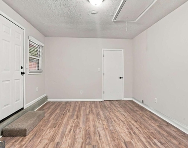 3095 Woodland Drive Nw - Photo Thumbnail 25
