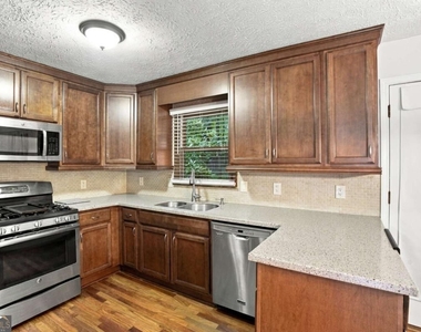 3095 Woodland Drive Nw - Photo Thumbnail 16