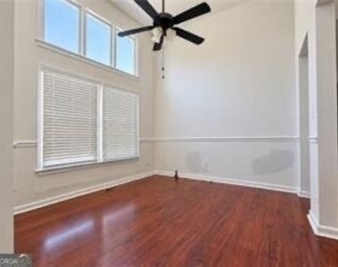 154 Camden Woods Drive - Photo Thumbnail 5