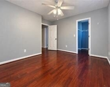 154 Camden Woods Drive - Photo Thumbnail 6