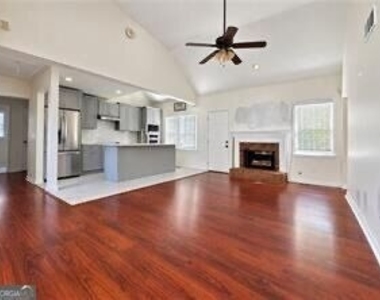 154 Camden Woods Drive - Photo Thumbnail 4