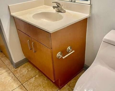 898 Oak Street Sw - Photo Thumbnail 21