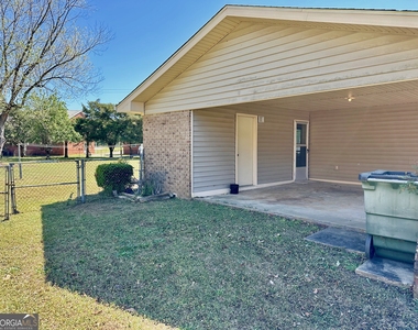266 Valencia Circle - Photo Thumbnail 16