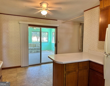266 Valencia Circle - Photo Thumbnail 4