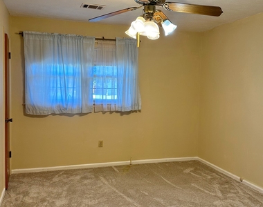 266 Valencia Circle - Photo Thumbnail 6