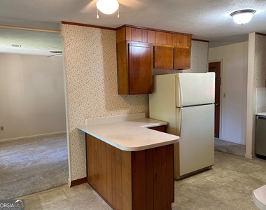 266 Valencia Circle - Photo Thumbnail 3
