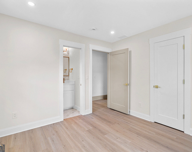 66 Young Avenue - Photo Thumbnail 11