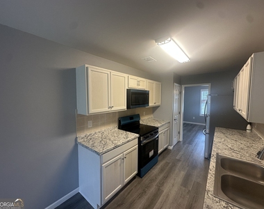 7712 Autry Circle - Photo Thumbnail 15