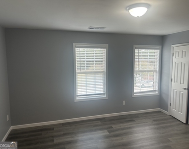 7712 Autry Circle - Photo Thumbnail 24