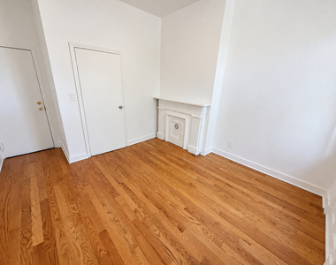 369 Menahan Street - Photo Thumbnail 5