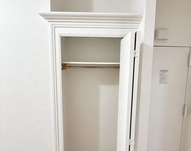 369 Menahan Street - Photo Thumbnail 8
