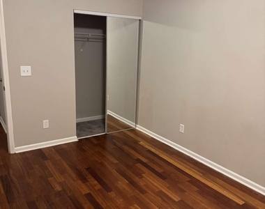449 Kara Lane - Photo Thumbnail 3