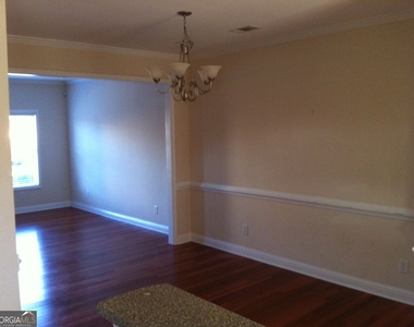 287 Oconee River Circle - Photo Thumbnail 4