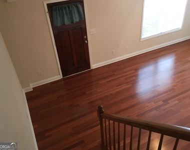 287 Oconee River Circle - Photo Thumbnail 6