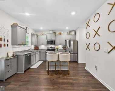 1253 Richmond Court Se - Photo Thumbnail 9