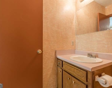 4174 Warren Road - Photo Thumbnail 36