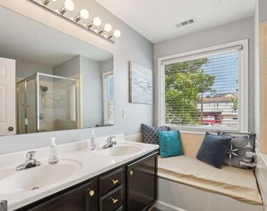 663 Windsor Street Sw - Photo Thumbnail 15