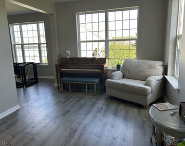 164 Sowers Dr - Photo Thumbnail 2
