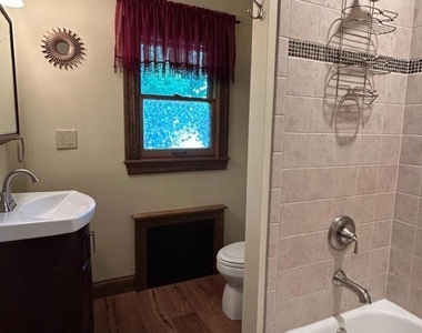 411 Sussex St - Photo Thumbnail 10