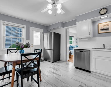 312 Salem Avenue - Photo Thumbnail 5