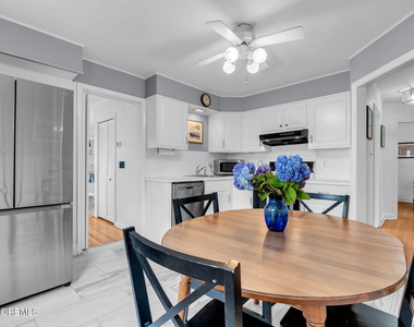 312 Salem Avenue - Photo Thumbnail 4
