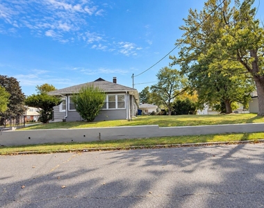 611 Bingham Street - Photo Thumbnail 25