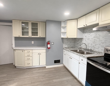 611 Bingham Street - Photo Thumbnail 16