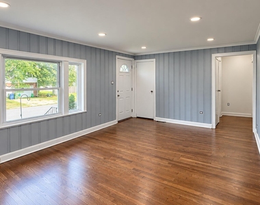 611 Bingham Street - Photo Thumbnail 2