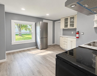 611 Bingham Street - Photo Thumbnail 14