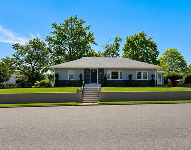 611 Bingham Street - Photo Thumbnail 23