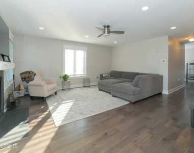 41 Tower Hill Drive - Photo Thumbnail 5