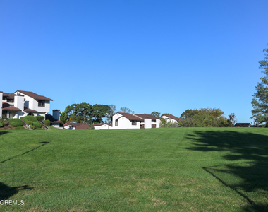 41 Tower Hill Drive - Photo Thumbnail 28