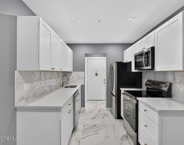 27 Meadow Green Circle - Photo Thumbnail 15