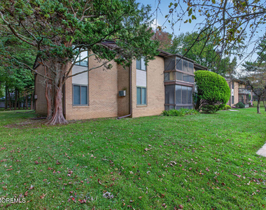 27 Meadow Green Circle - Photo Thumbnail 38
