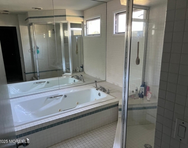 270 Jerome Avenue - Photo Thumbnail 6