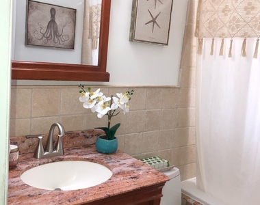 362 Venice Drive - Photo Thumbnail 6
