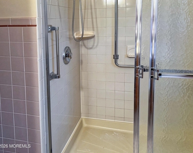 801d Balmoral Court - Photo Thumbnail 17